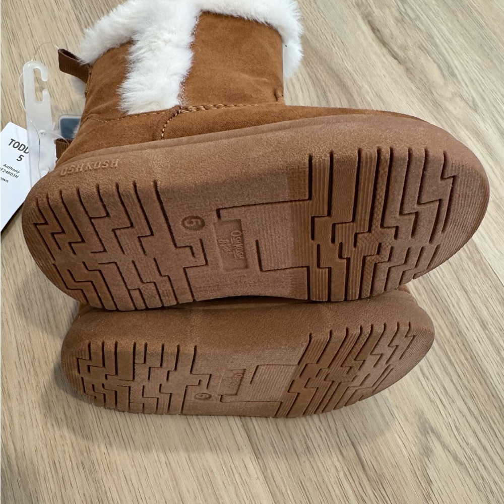 OshKosh B'gosh Brown and White Kids Boots - Picture 4 of 4